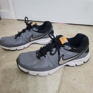 Nike Downshifter 5